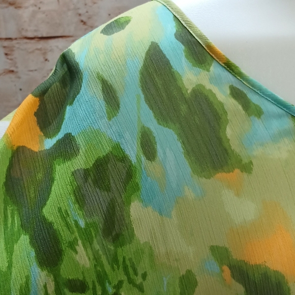 Isaac Mizrahi Multicolor Abstract Blouse - Picture 4 of 9